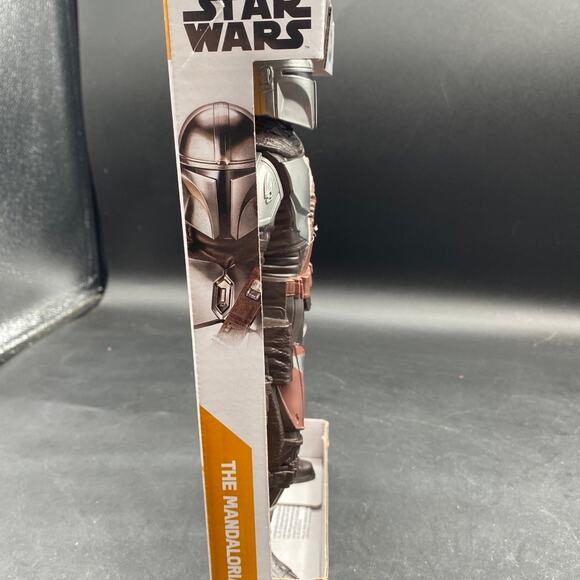 New  THE MANDALORIAN  Figure - Picture 5 of 7